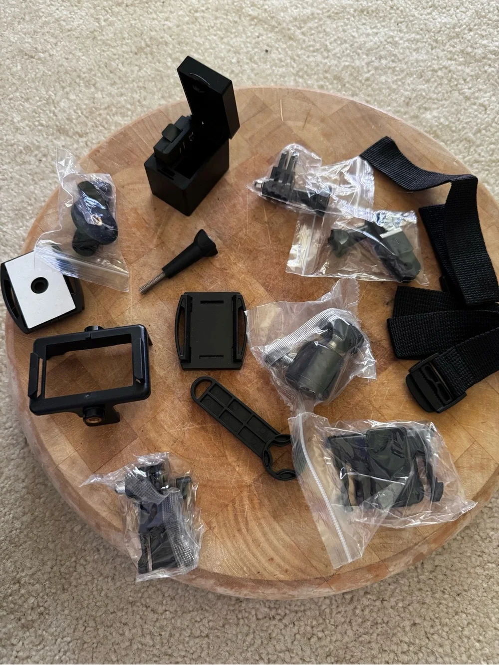 AKASO BRAVE 4 Action Camera Box - Black